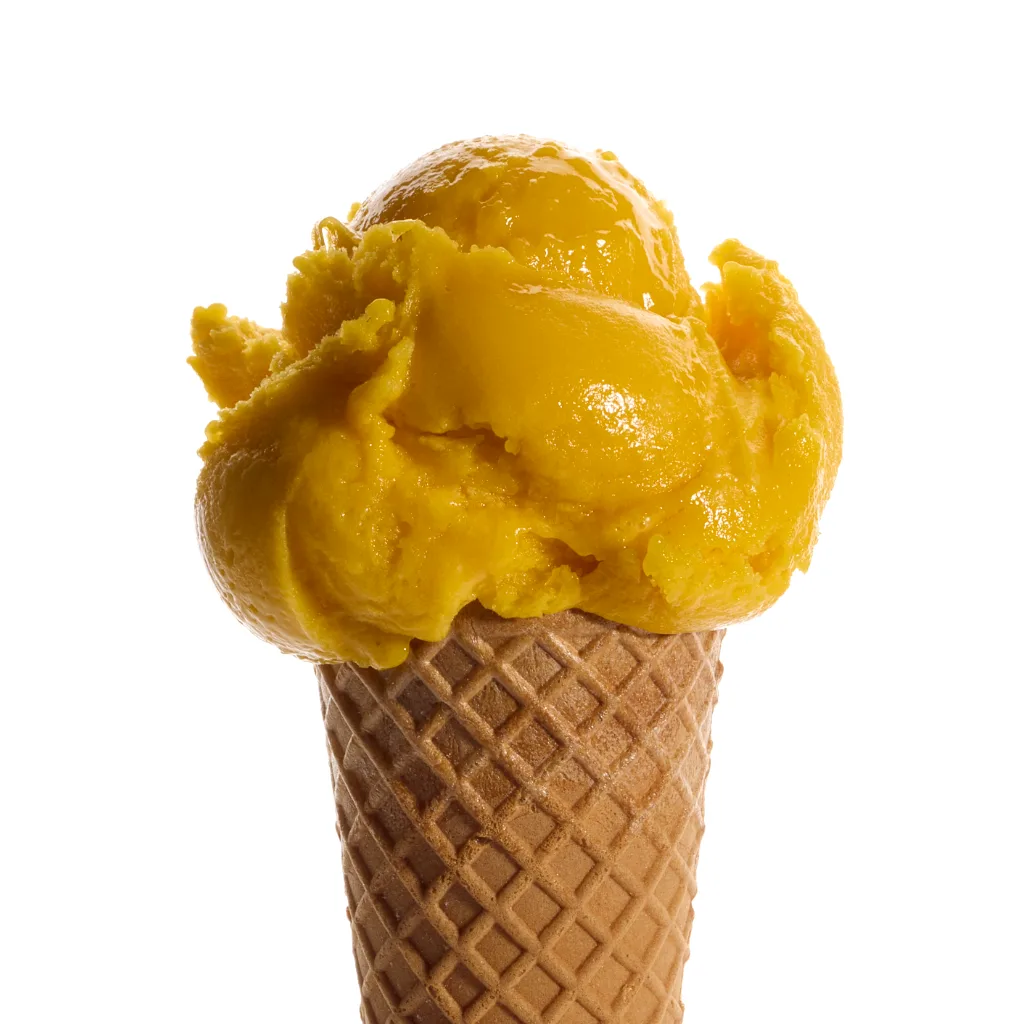 mango_detail_01 Mango sorbet in a cone